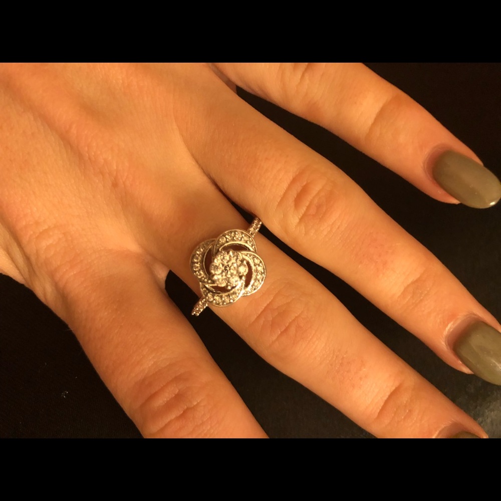 JTV Rose Ring (NEW) + surprise gift